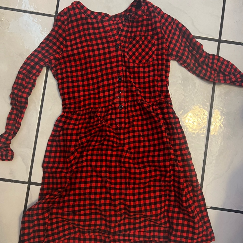 Cute long sleeve red and black plaid dress, 5/5A